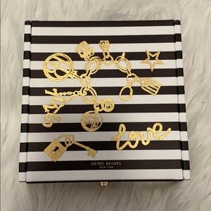 Henri Bendel Jewelry Iconic Striped Jewelry Case